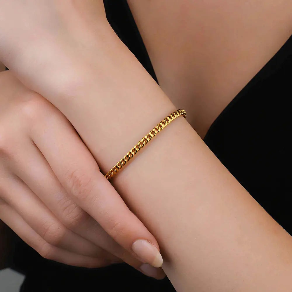 Gold-Plated Stainless Steel Cuban Chain Bracelet   EJ225B02903