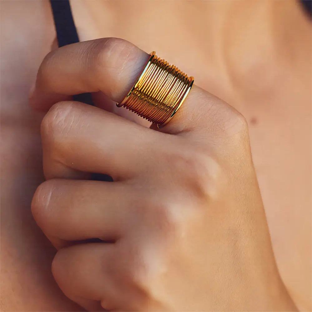 C-shaped Simple Ring   EJ25R01729G