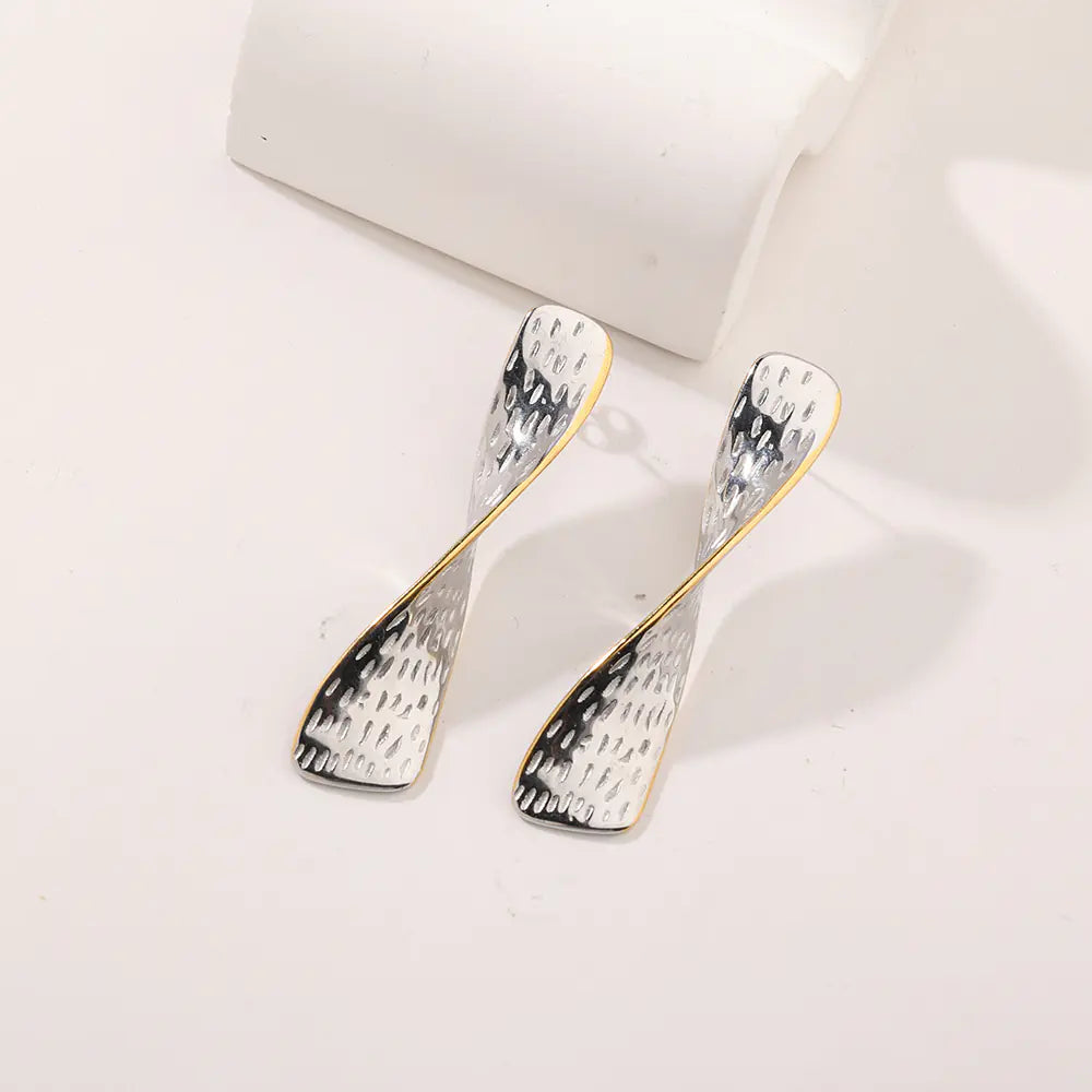 Two Tone Wave Drop Earrings     EJ25E01462GS