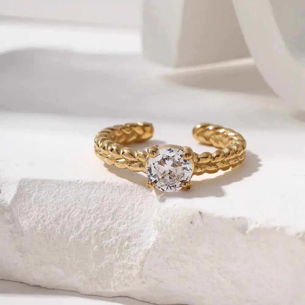 Twisted White Zircon Open Ring    EJ25R01369G