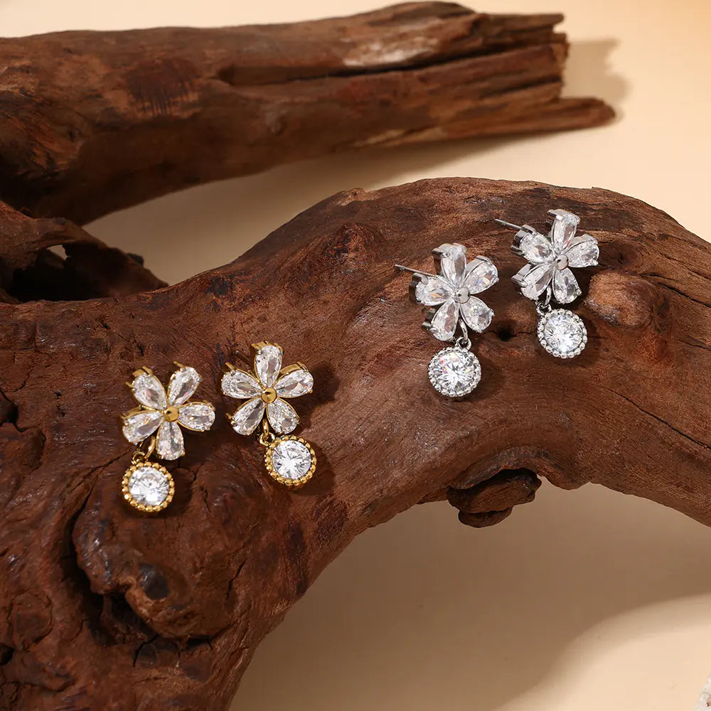 Flower CZ Hoop Earrings EJ25E01570