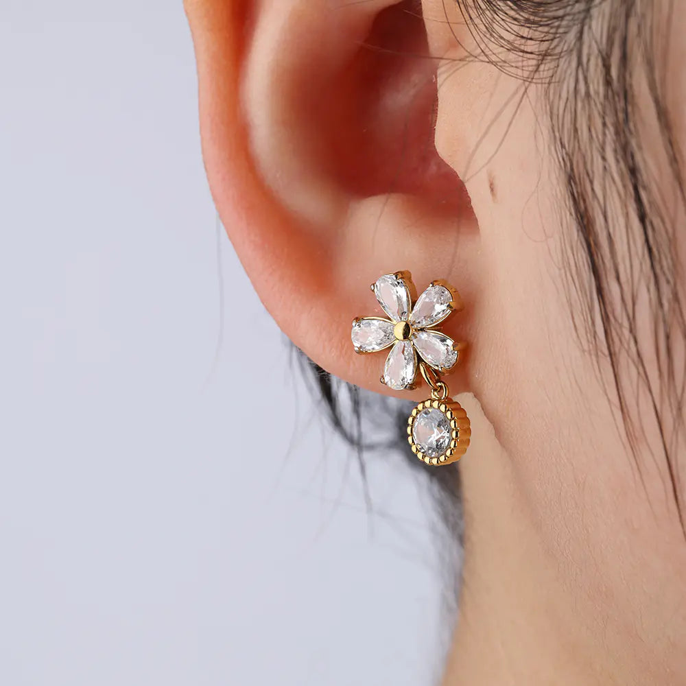 Flower CZ Hoop Earrings EJ25E01570
