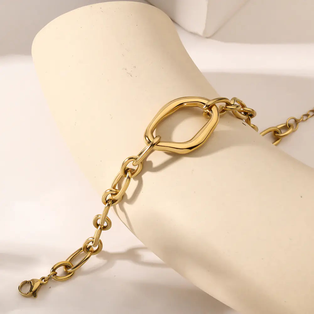 Irregular Circle Bracelet EJ25B02869G