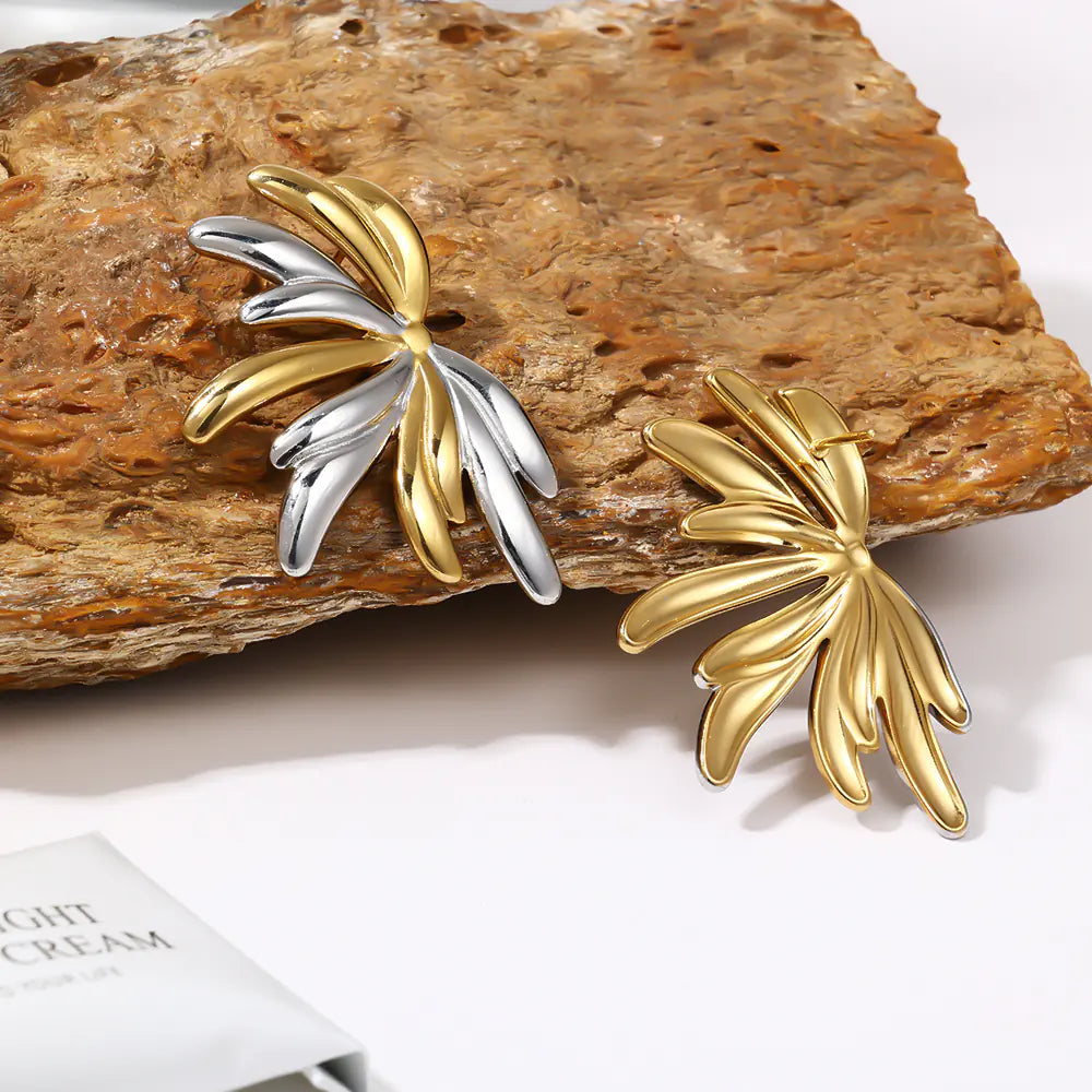Double Color Butterfly Earrings    EJ25E01574GS