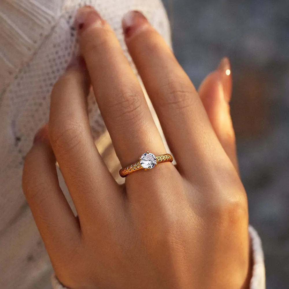 Twisted White Zircon Open Ring  EJ25R01369G
