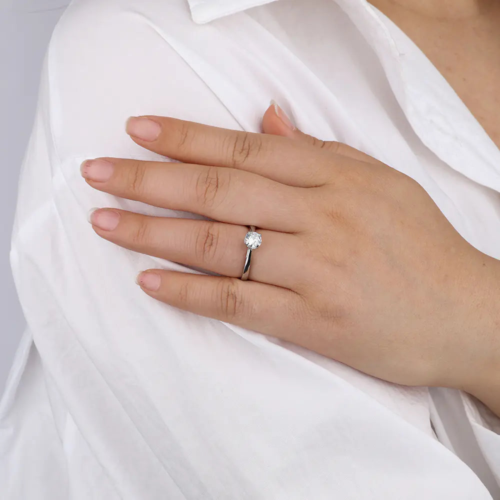 Crystal Engagement Ring   EJ25R01299S