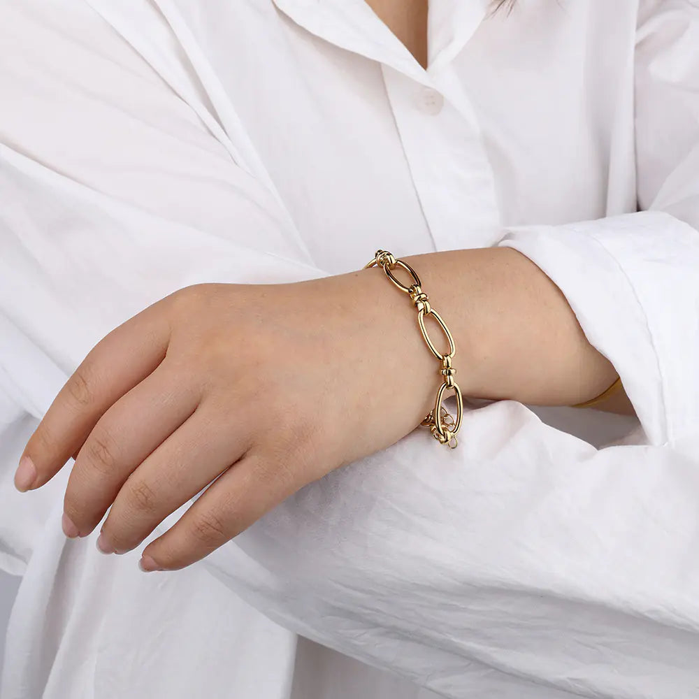 Gold Stainless Steel Oval Chain Bracelet   EJ25B02837G