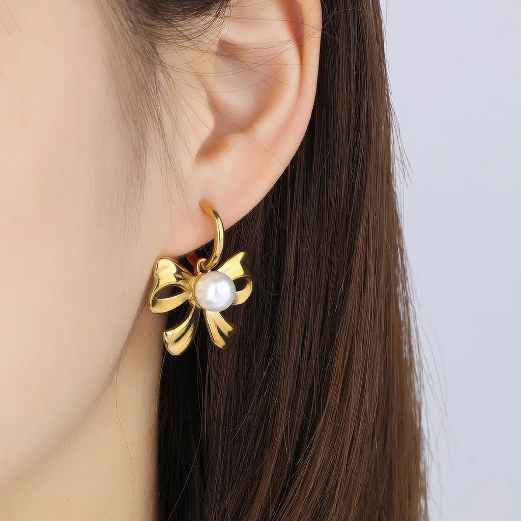 Butterfly Pearl Hoop Earrings   EJE01281G