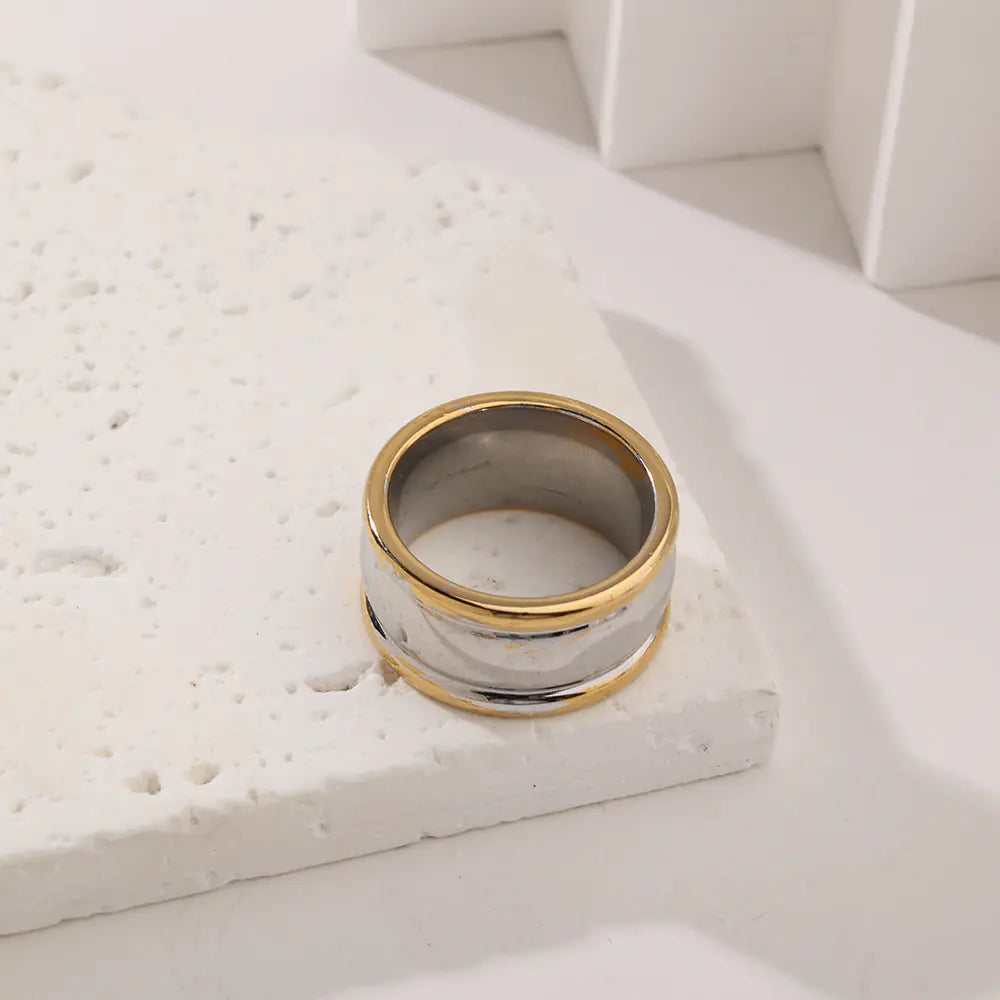 Two-Color Ring  EJ25R01270GS