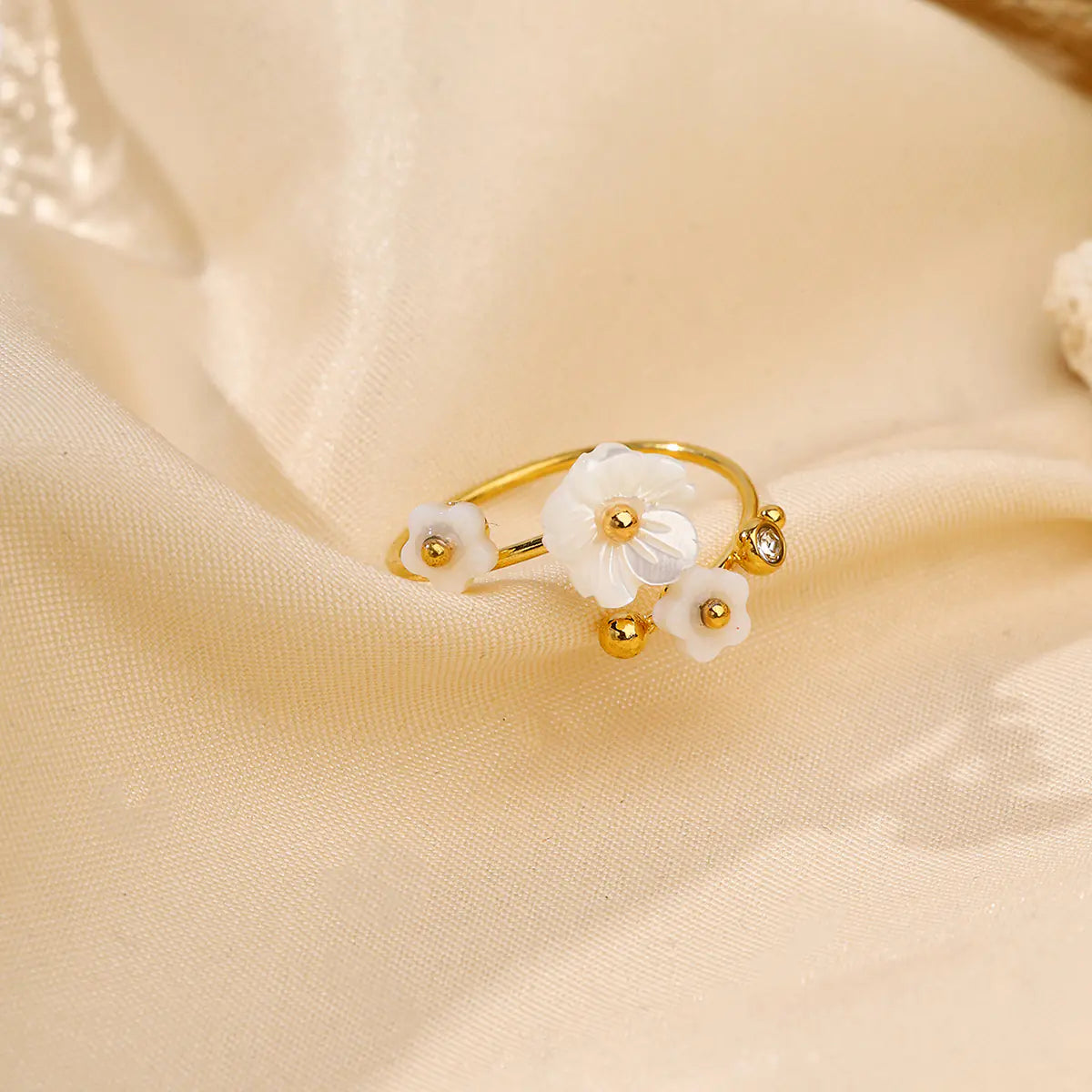 Shell Flower Adjustable Ring    EJR01117G