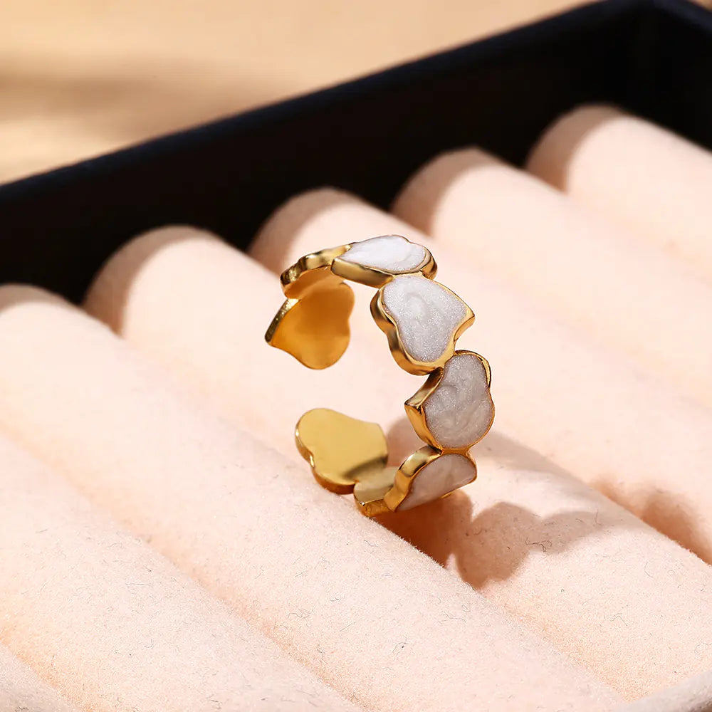 Heart-Shaped Drip Lady Ring  EJ25R01662G