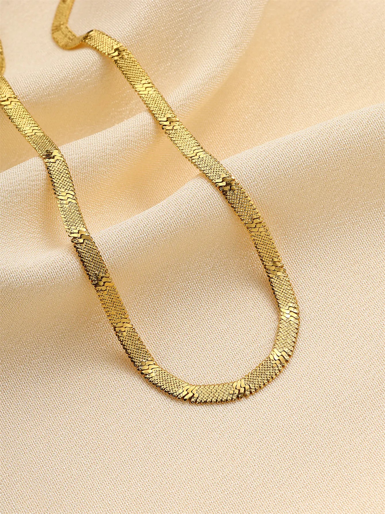 Snake Necklace     EJN05620G