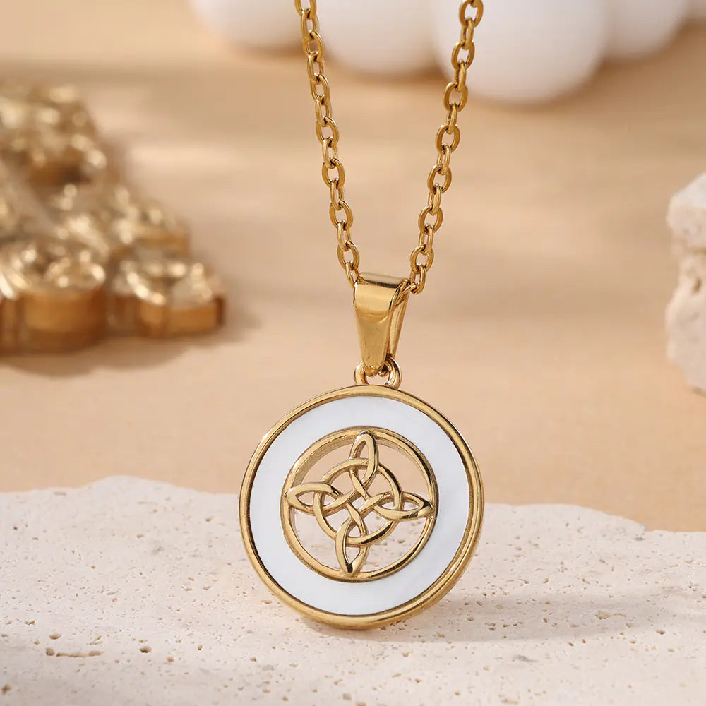 Circle Pendant Necklace EJ25N06406G