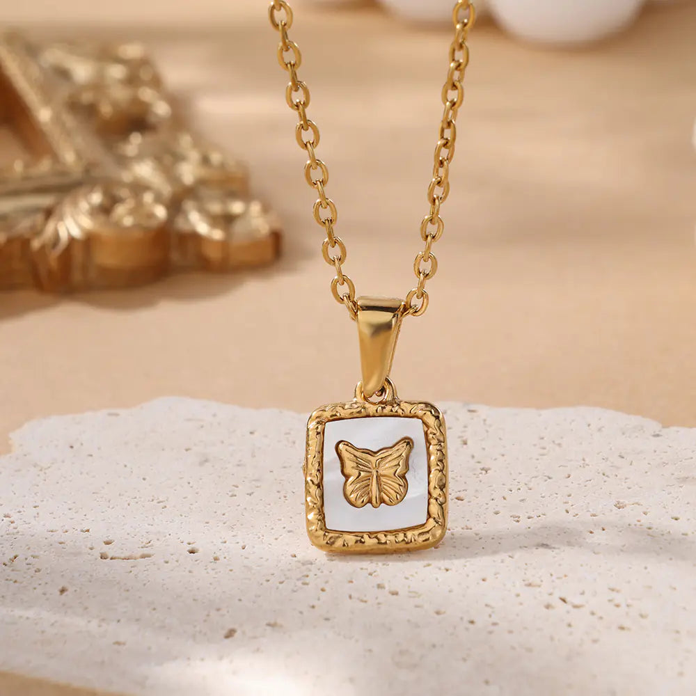 Vintage Butterfly Pendant Necklace Square Shell    EJ25N06412G